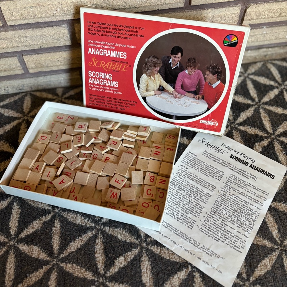70's "Scoring Anagrams" Word Boardgame - Scrabble Word Game -Bilingual Tile Game